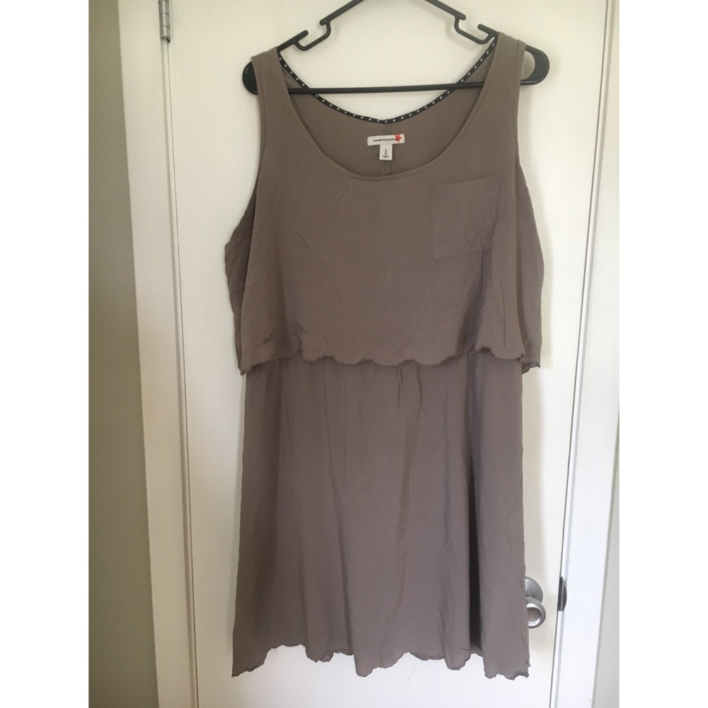 Old Navy Studio Spotlight Dress - Picture 3 of 3